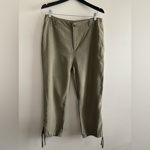 Lauren Ralph Lauren Straight Leg Cropped Pants Green Khaki size 12 Petite - Picture 1 of 15